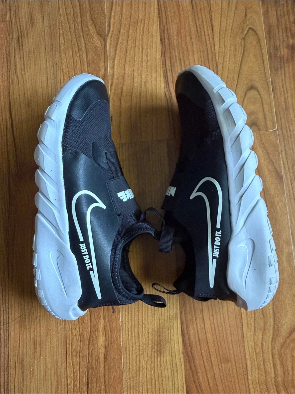 Nike Kids Black Flex Slip-On Sneakers Size 4.5